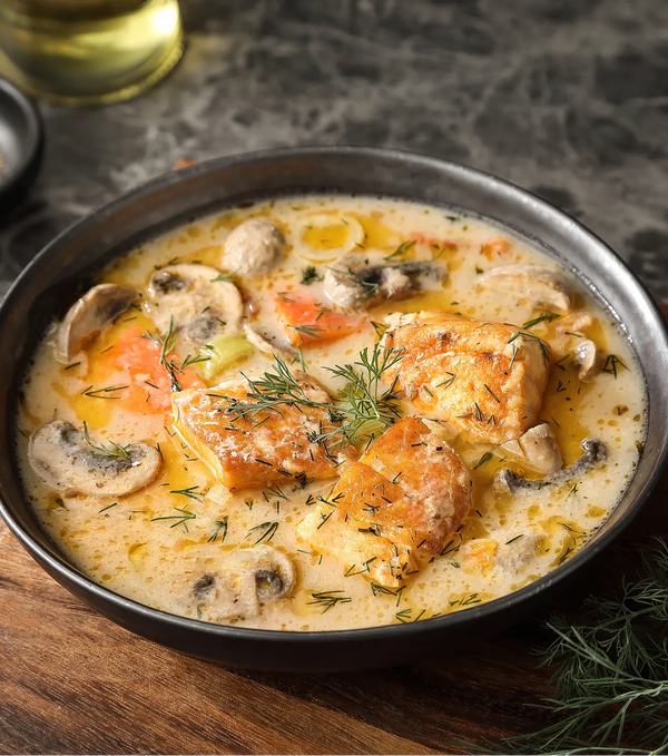 Lakse- og svampeflødesuppe