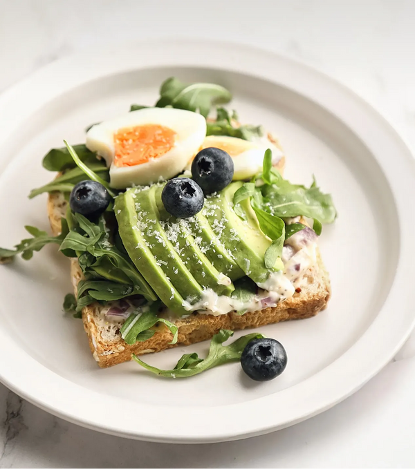 Avocadotoast med æg