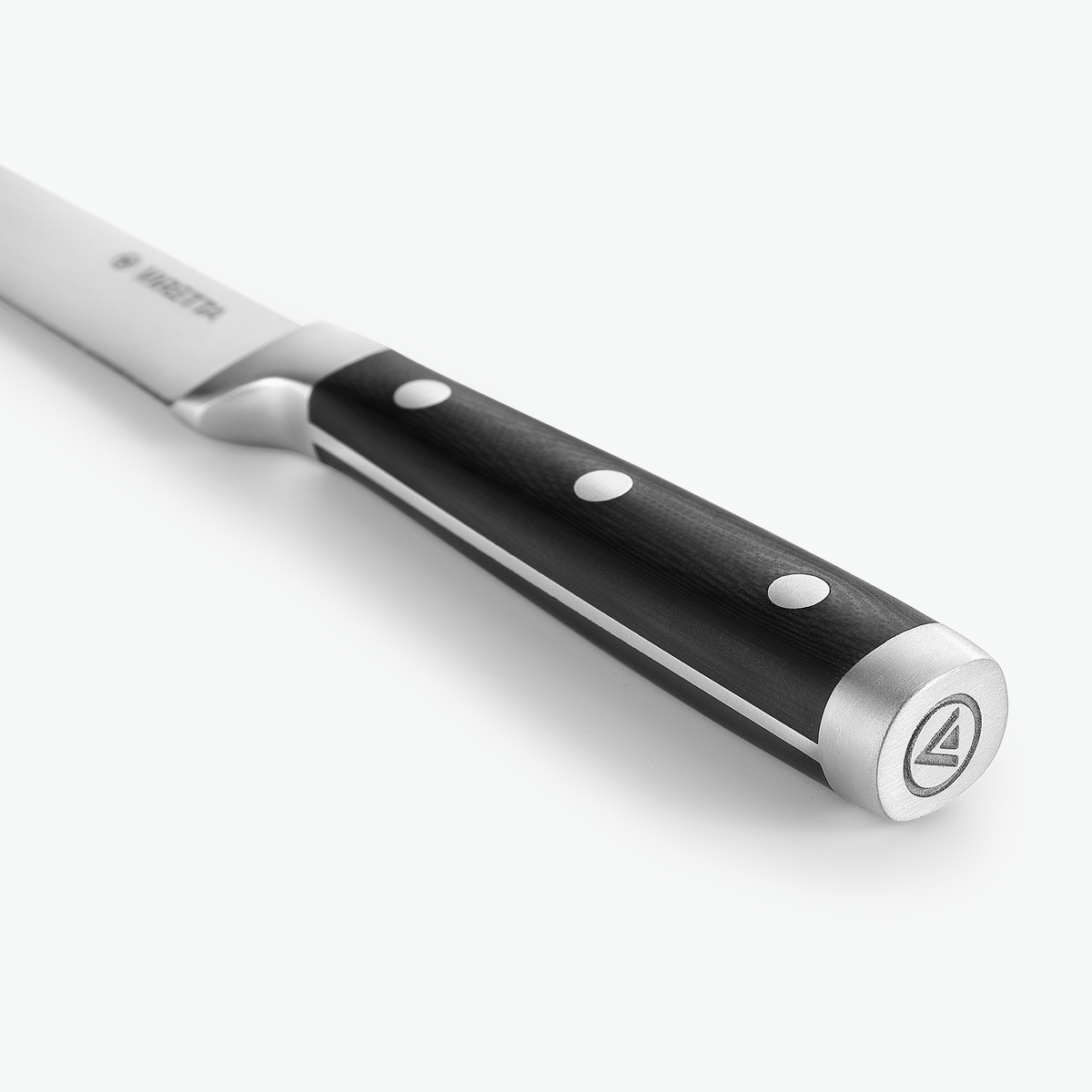 Endekappen og G-10-grebet på Classic universalkniv, tæt på