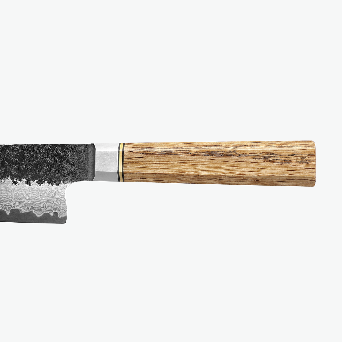 Ottekantet greb i eg med stålring på Shōjin Kashi kokkekniv, set fra siden
