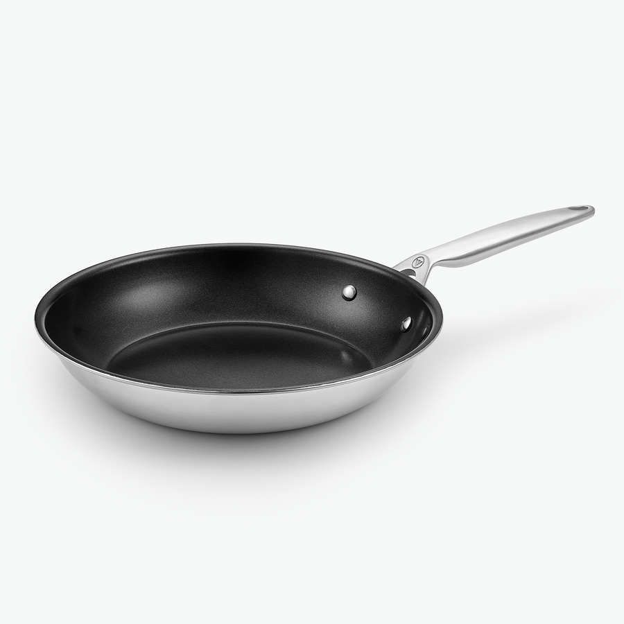Stegepande i 3-Ply keramisk, Ø28 cm, set skråt forfra