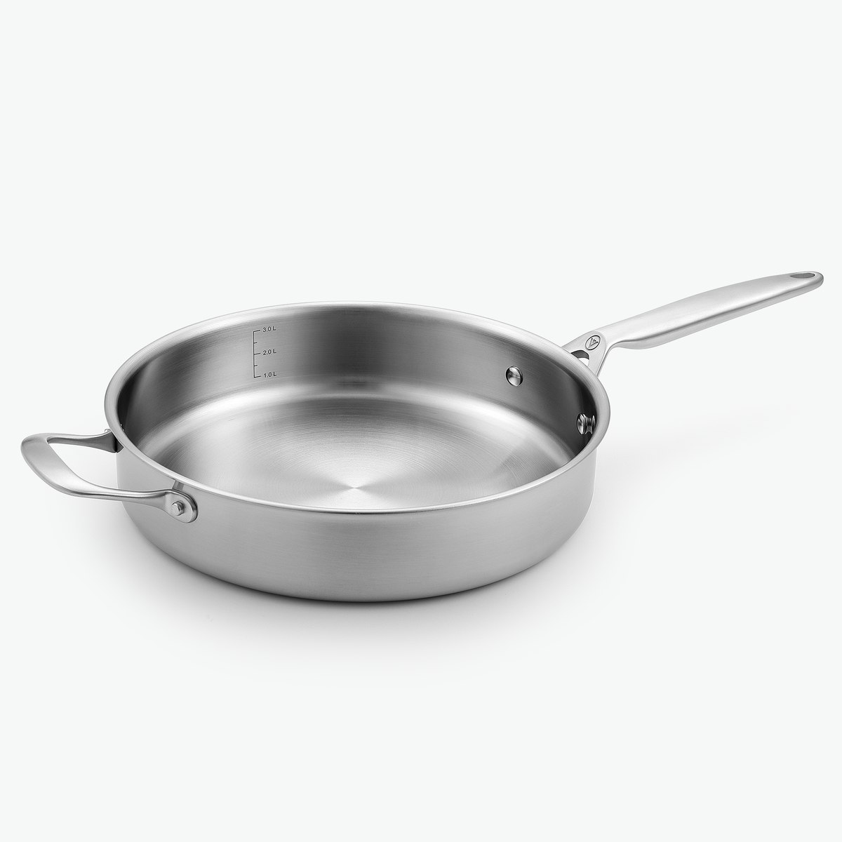 Sauterpande i 3-Ply rustfrit stål, Ø28 cm, set skråt forfra