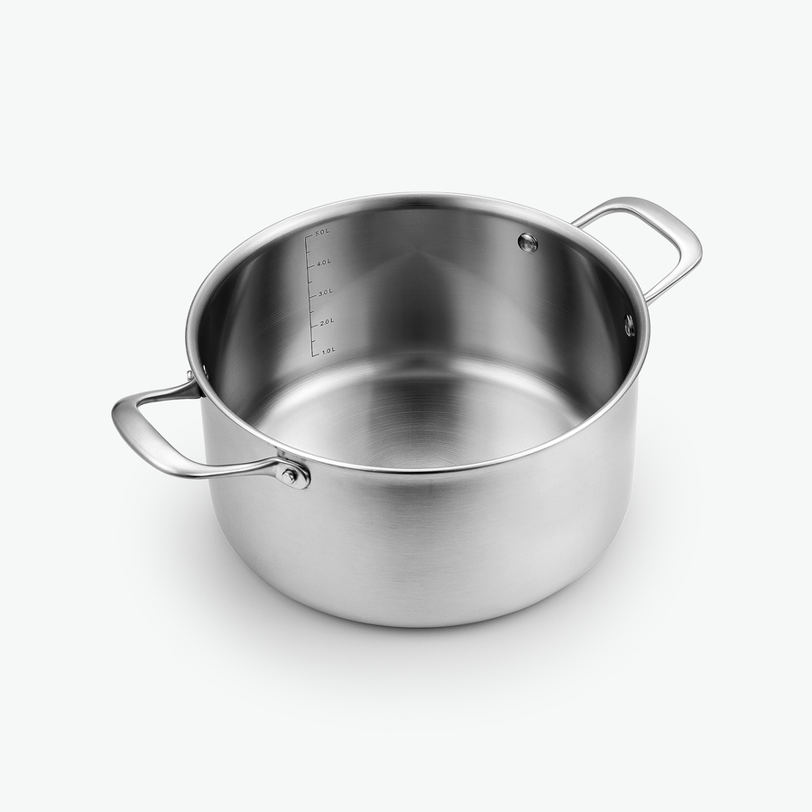 Gryde i 3-Ply rustfrit stål, 5,6 l, set skråt forfra