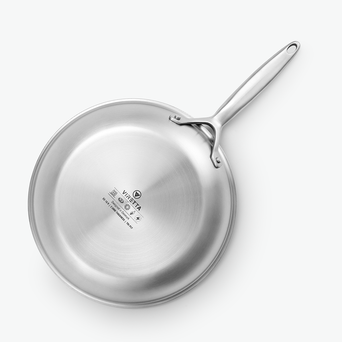 Bunden af stegepande i 3-Ply Hybrid, Ø28 cm, set nedefra
