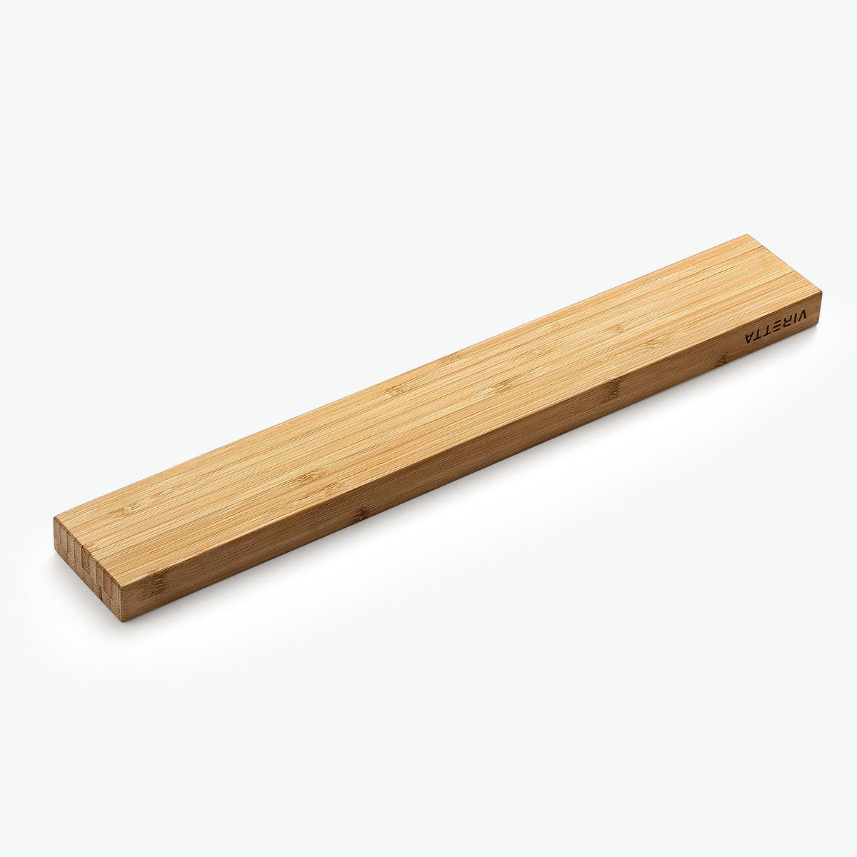 Knivmagnet i bambus, 60 cm, set skråt ovenfra