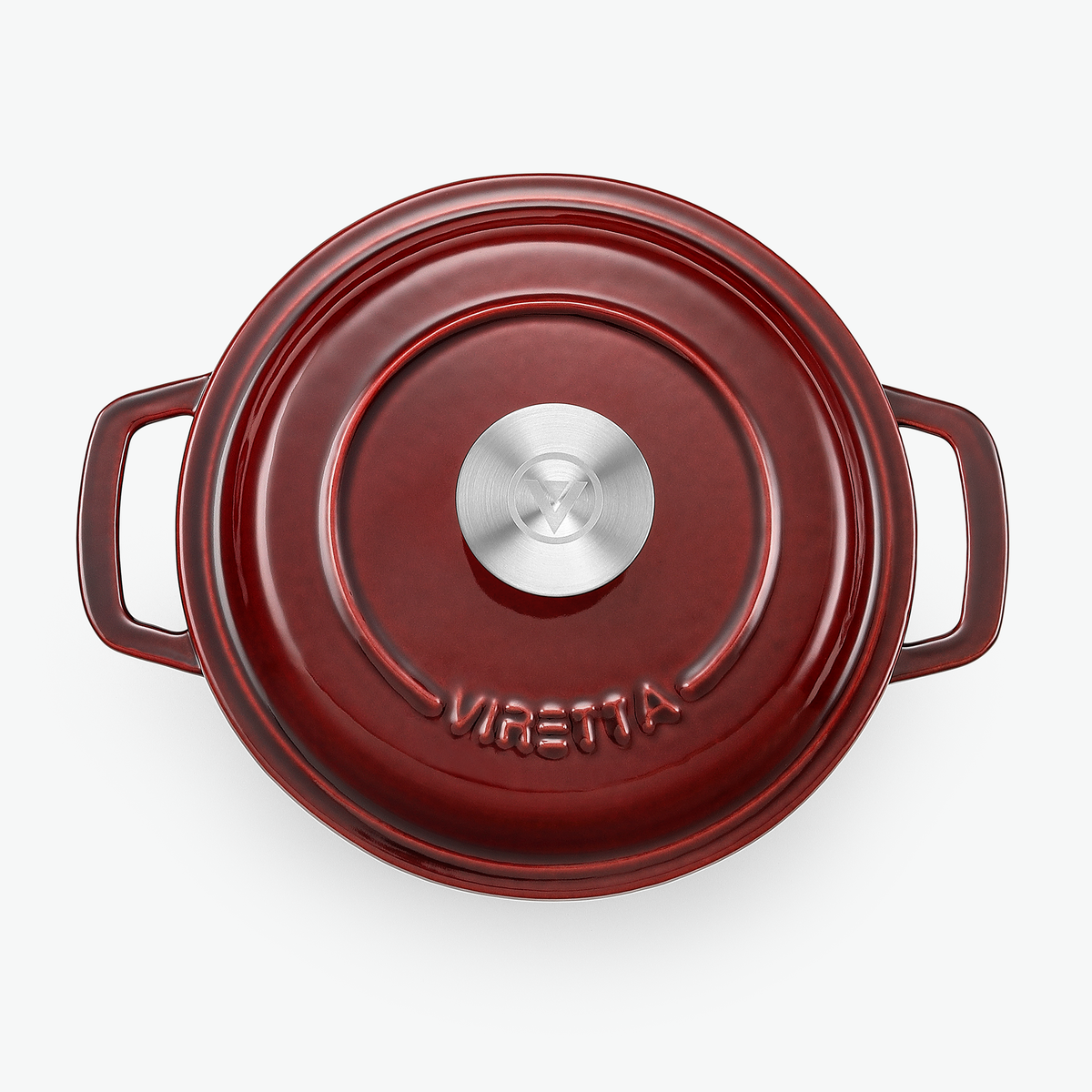 Låget på støbejernsgryden i ribsrød med knop i rustfrit stål og præget logo, set ovenfra