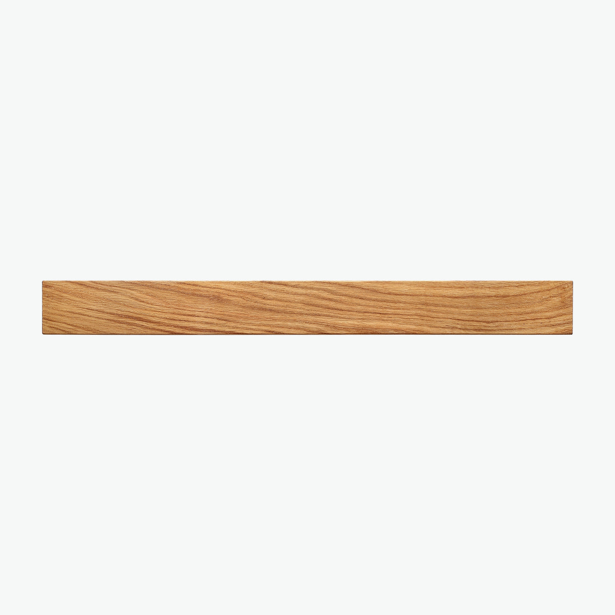 Knivmagnet i eg, 60 cm, set forfra