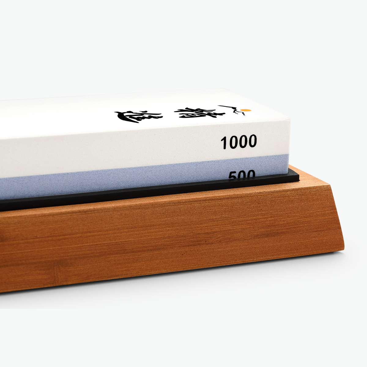 Shōjin slibesten 500/1000 i bambusholderen, tæt på