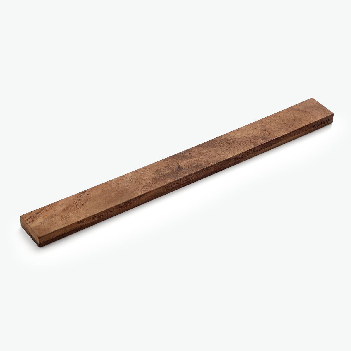 Knivmagnet i valnød, 60 cm, set skråt ovenfra