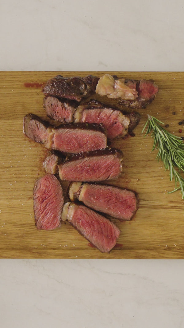 Stegt oksesteak med hvidløg og rosmarin