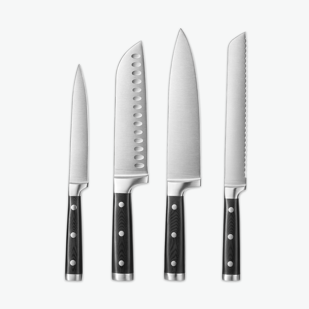 Classic knivsæt – Signature: universalkniv, santokukniv, kokkekniv og brødkniv side om side